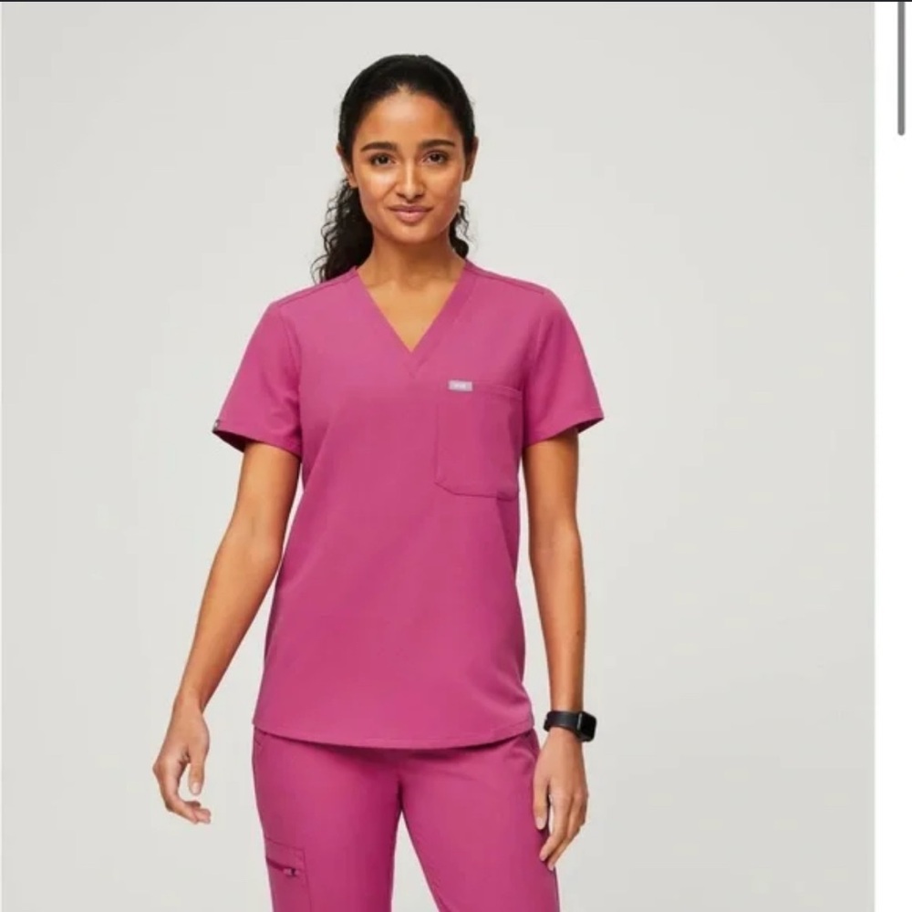 Figs Magenta Scrub Set Medium